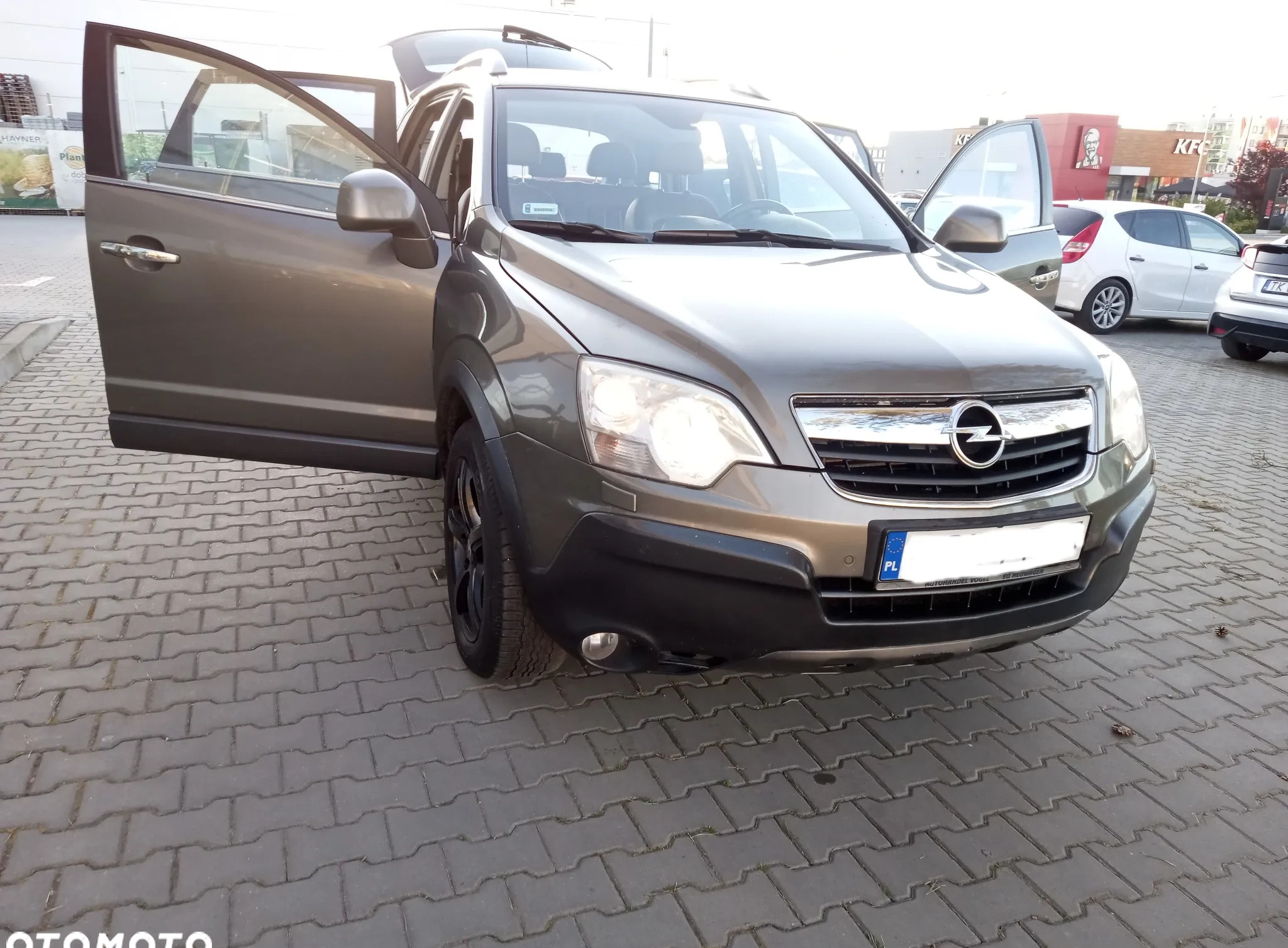 Opel Antara cena 14900 przebieg: 290000, rok produkcji 2007 z Kielce małe 277
